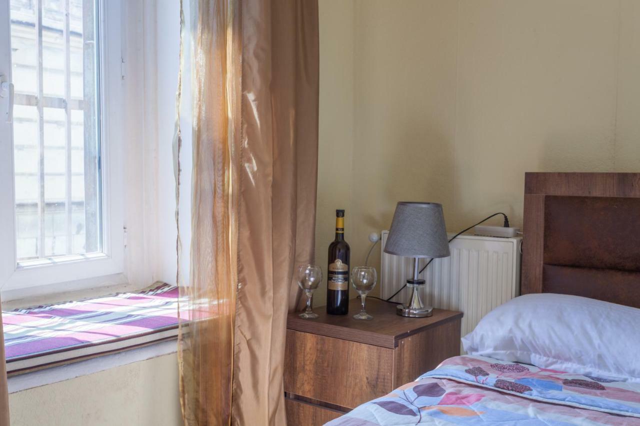 Guest House Ketrin Tbilisi Buitenkant foto