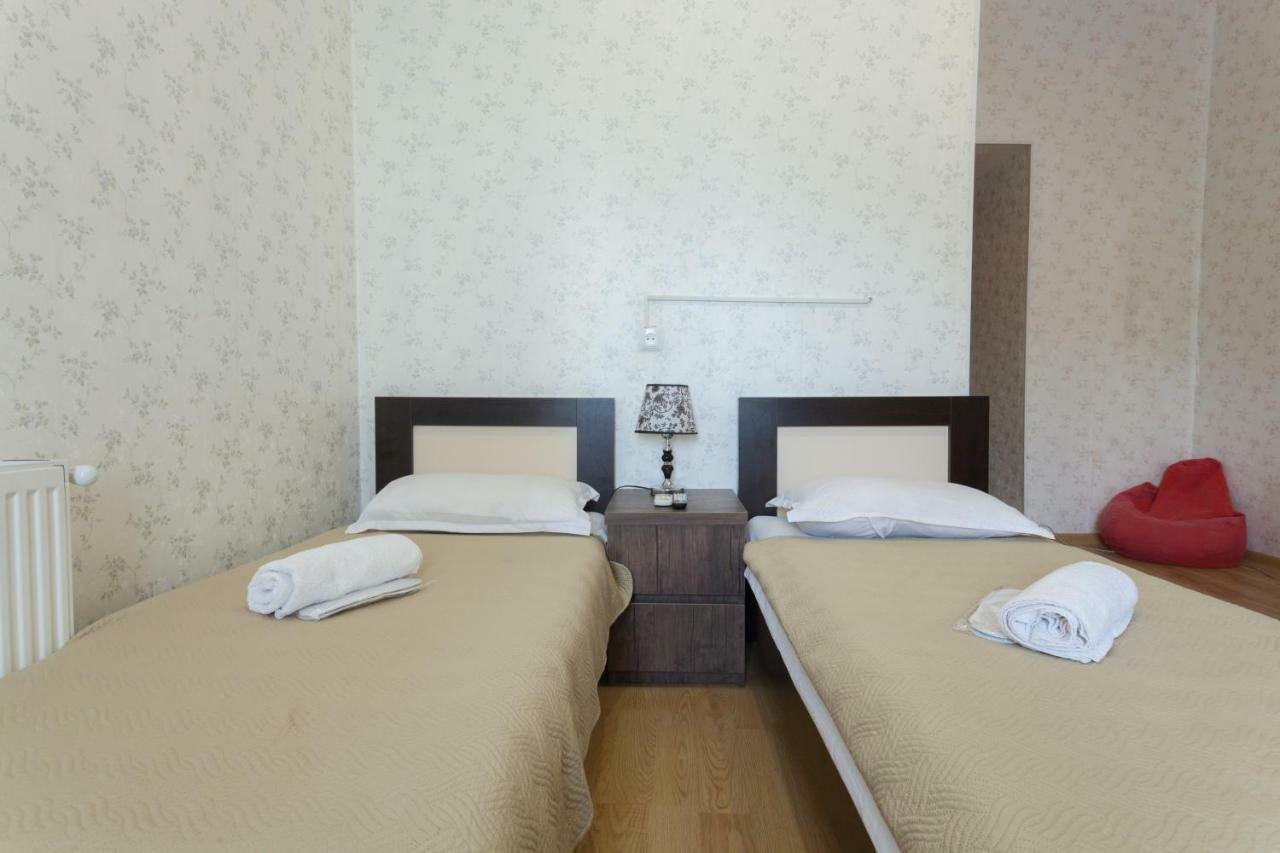 Guest House Ketrin Tbilisi Buitenkant foto